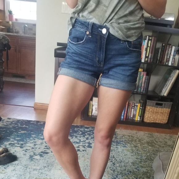 AE denim shorts - Picture 1 of 2
